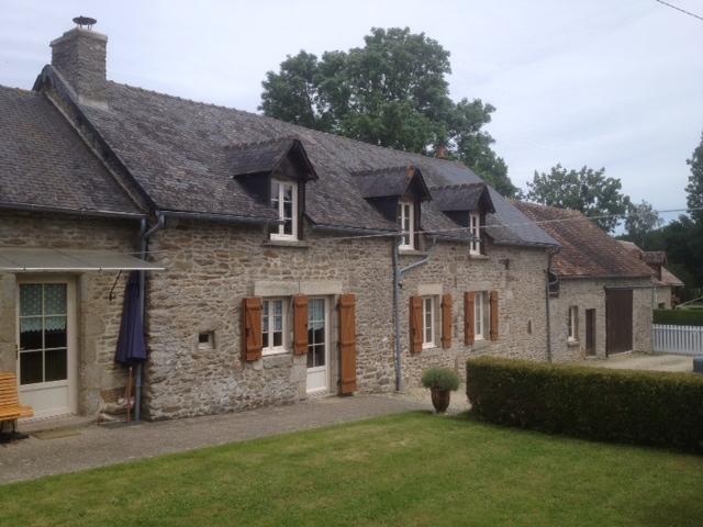 La Grange O Belles Bed & Breakfast Champfrémont Exterior foto